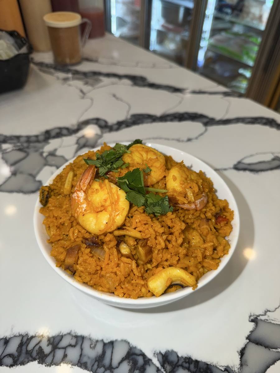 Asopao de camarones shrimp rice soup